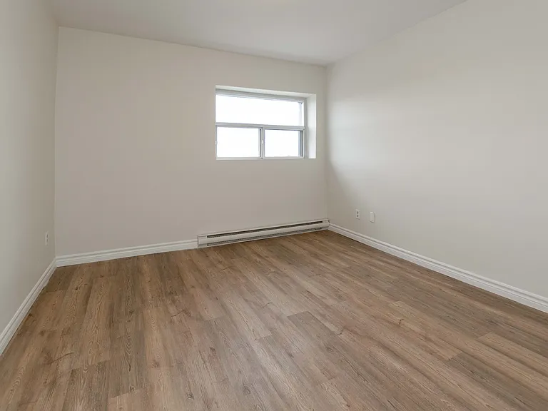 880 Colborne Rd — Photo 15