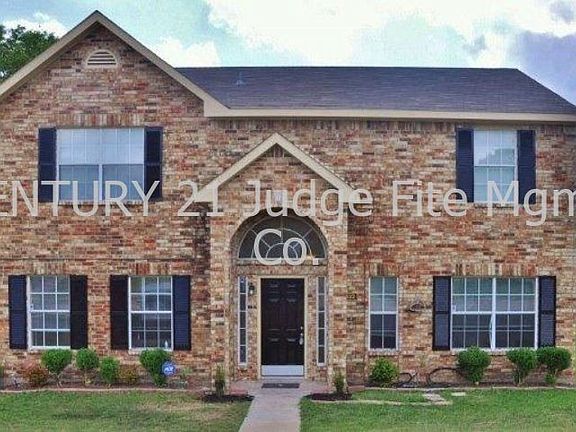 Welcome to 1522 Springcrest!