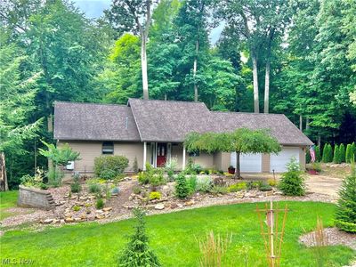 621 Floral Valley Dr W, Howard, OH, 43028