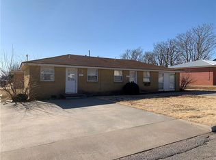 724 E College Ave, Weatherford, OK 73096
