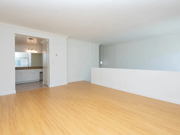 8211 Redlands St #8 — Photo 15