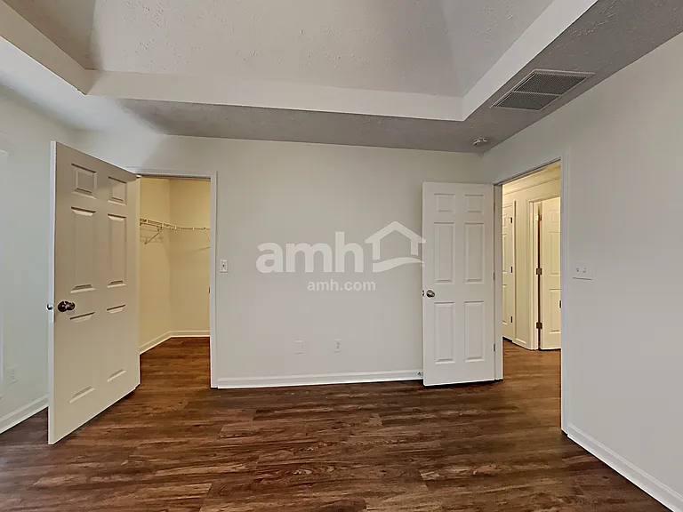 1772 N Oak Dr — Photo 13