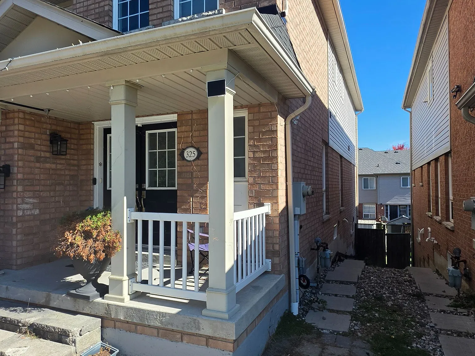 2 bed, $1,800 — Photo 2