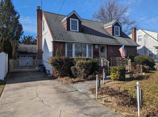 1444 Rhode Ave, Merrick, NY 11566