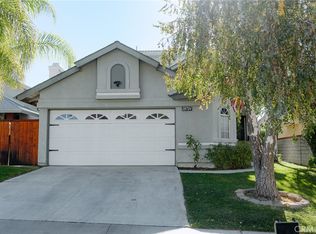 28724 Magnolia Way, Santa Clarita, CA 91390