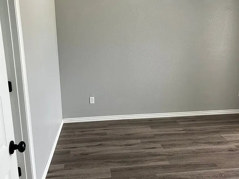 1518 Northridge Dr E — Photo 26