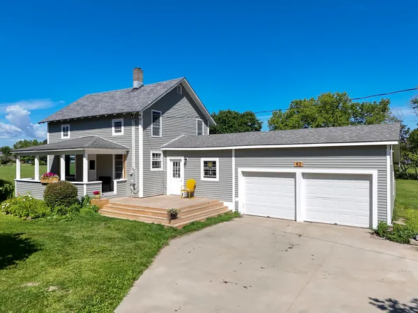 82 Allen Road, Grand Isle, VT 05458