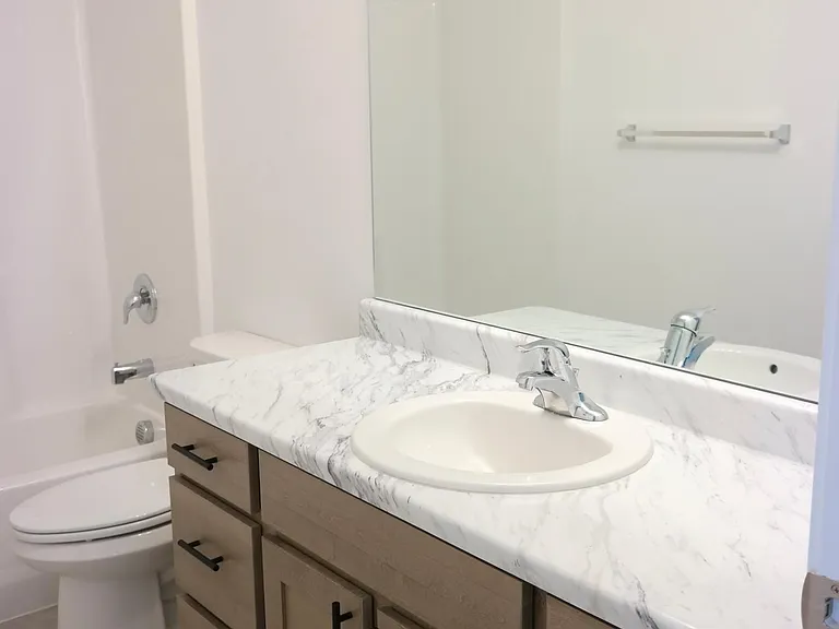1088 S Lilac Way — Photo 29