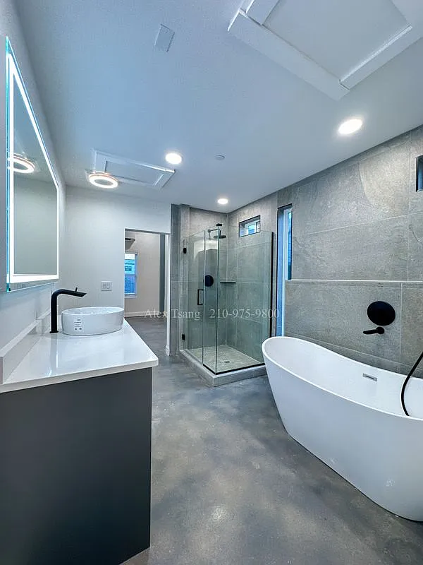 1 bed, 1.0 bath, 969 sqft, $1,950 — Photo 4