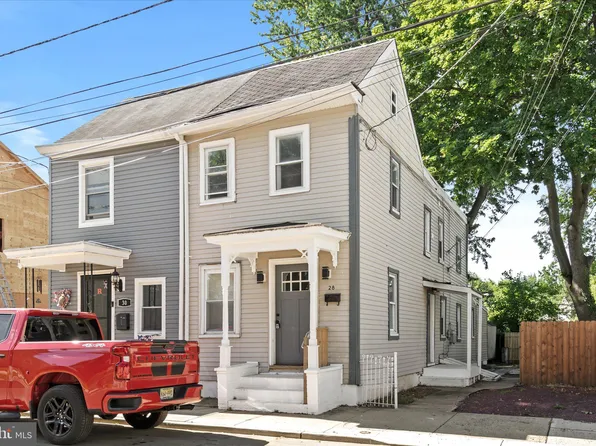 28 West St, Bordentown, NJ 08505