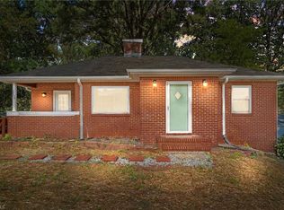 2906 Spring Garden St, Greensboro, NC 27403