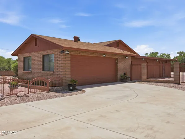 766 Pachuca Ct, Rio Rico, AZ 85648