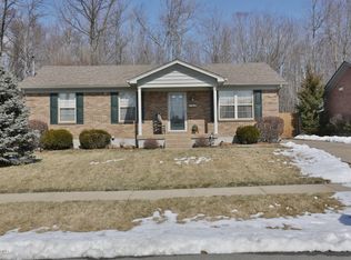 164 Bally Castle Ct, Louisville, KY 40229