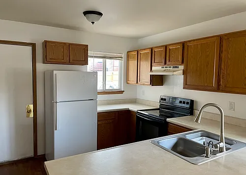 1295 Vondelpark Dr #D Photo 1