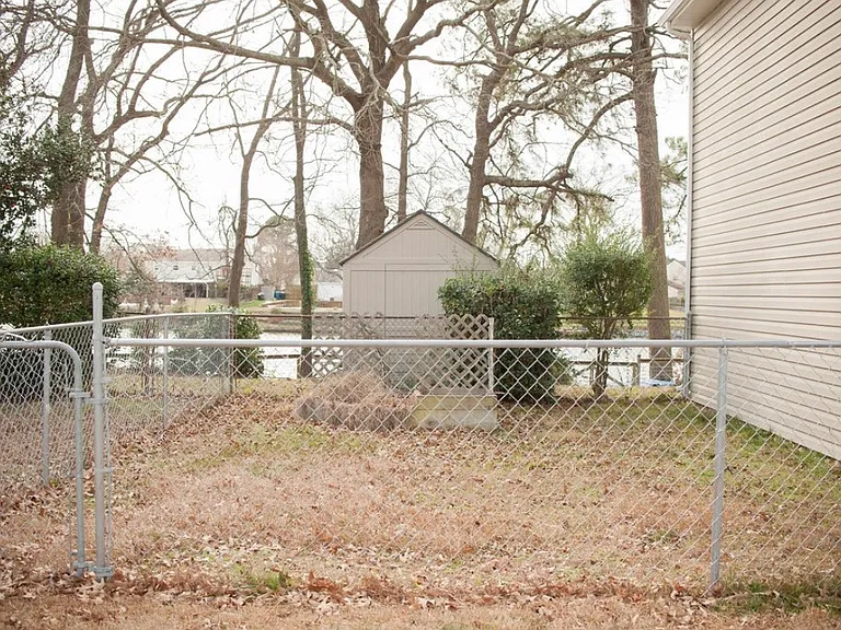 4457 Hudgins Dr — Photo 32