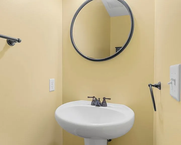 615 Derby Way Dr — Photo 28