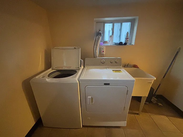 69 Cowles Ave #B1 — Photo 6