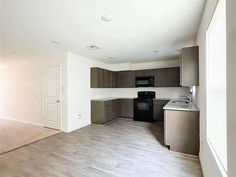 245 Water Oak — Photo 18