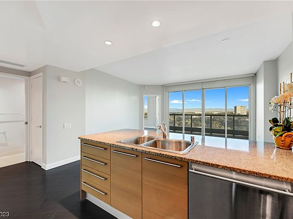 2nd image of 322 Karen Ave Unit 1205