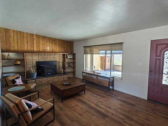 3rd image of 57660 Warren Way