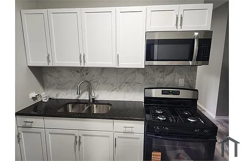 5359 S May St #1 Photo 1