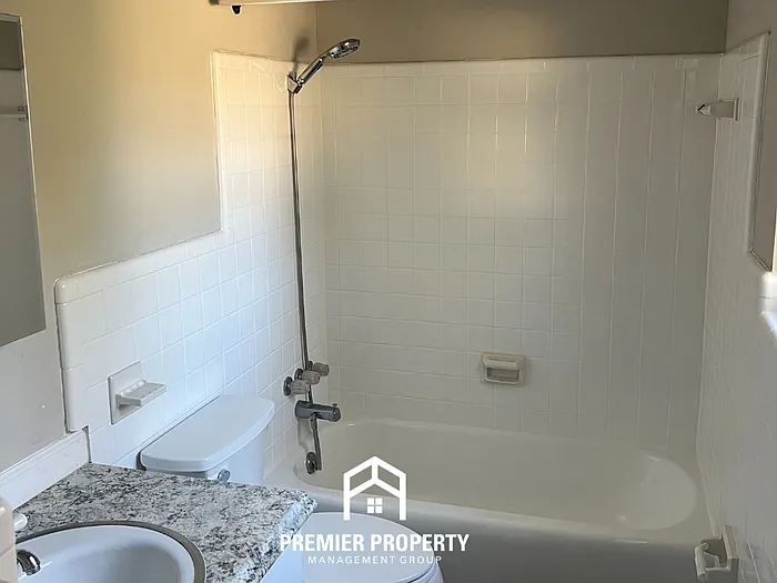 2322 Rodgers Dr NE — Photo 23