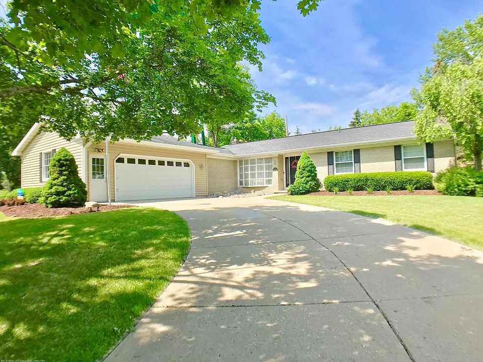 1st image of 1085 Prescott Dr