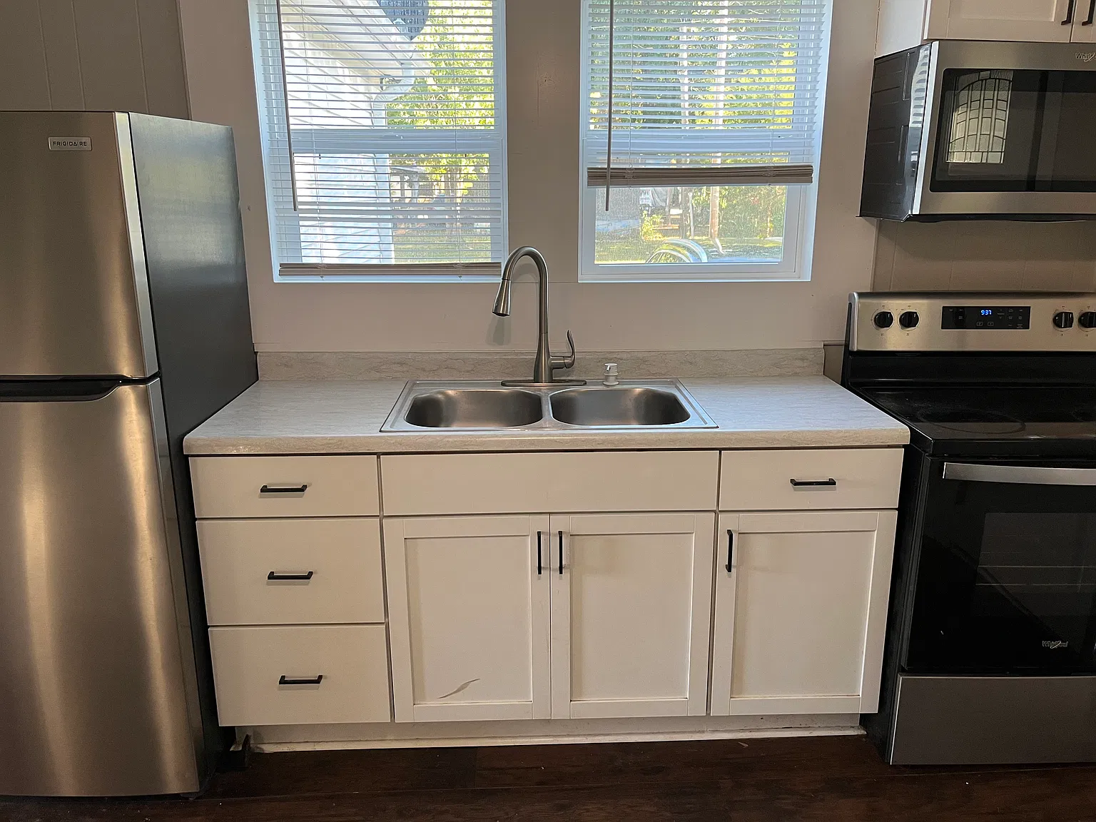 2 bed, 1083 sqft, $1,300 — Photo 3
