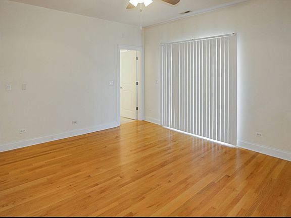 4th image of 3829 N Southport Ave #2N