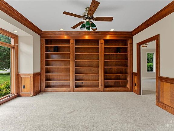3rd image of 9761 Farmstead Dr