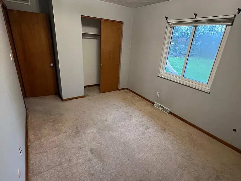 4050 Beckley Rd — Photo 7