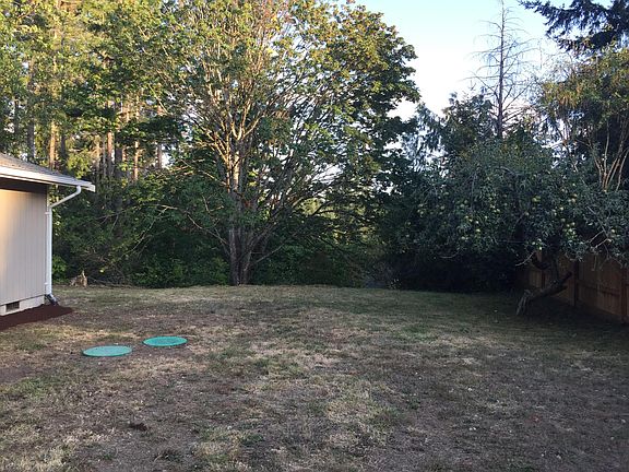 2nd image of 1626 Foxfire Dr SE