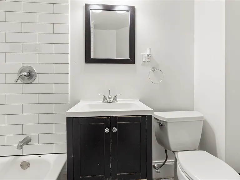 64 Florida St #2 — Photo 17