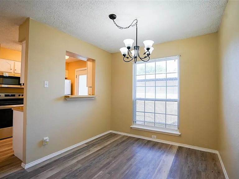 6702 Everhart Rd E #102 — Photo 4