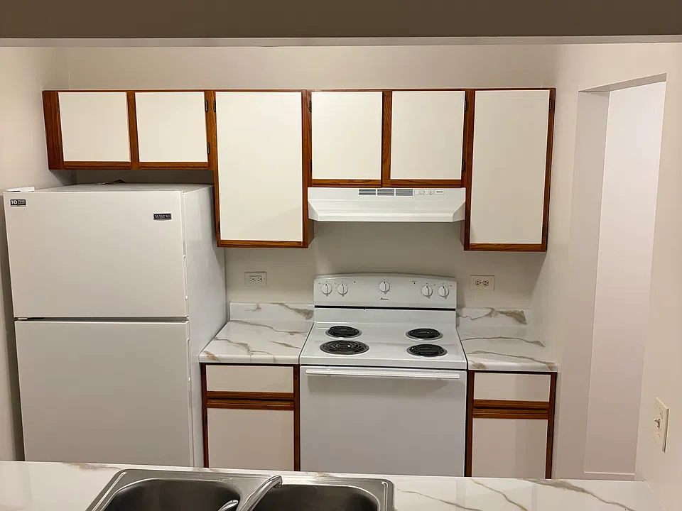 360 Leah Ln #1B