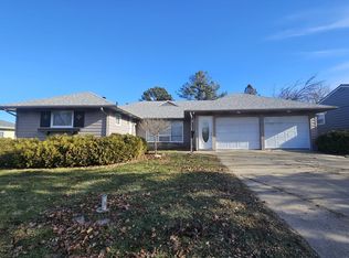 107 9th Ave SE, Oelwein, IA 50662