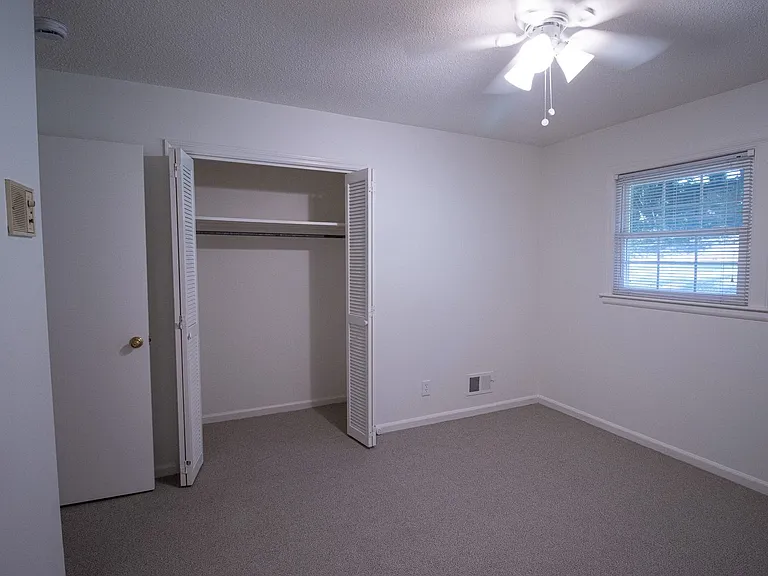 1110 Slann Dr — Photo 45
