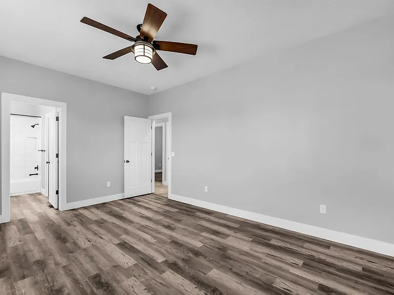 1133 E 3150 N — Photo 13