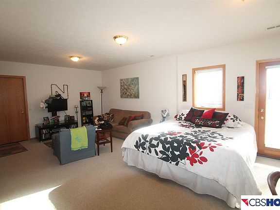 4th image of 1519-1521 Papillion Dr