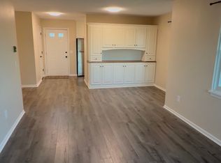 53 Brushy Plain Rd APT 3F, Branford, CT 06405
