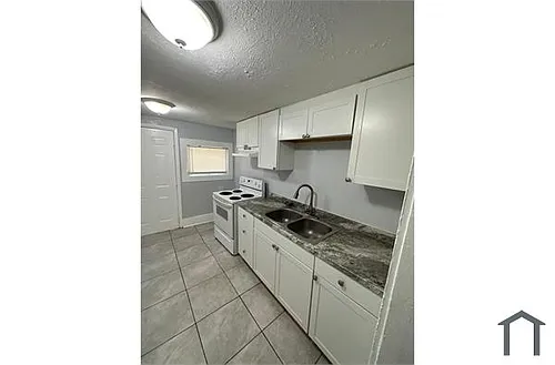 3253 Hunt St Photo 1