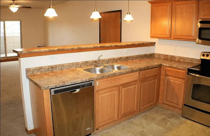 460 Cameron Way — Photo 6