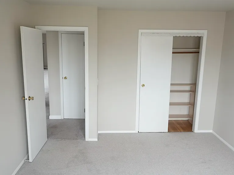 20 Oak St #2 — Photo 20