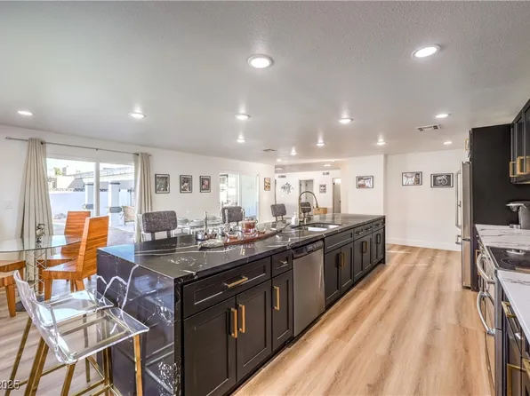 4731 Avenida Del Diablo, Las Vegas, NV 89121