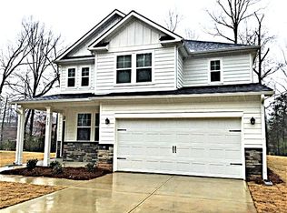 205 Lindridge Dr, Lilburn, GA 30047