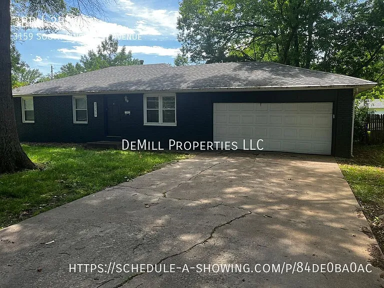 3159 S Pinehurst Ave — Photo 3