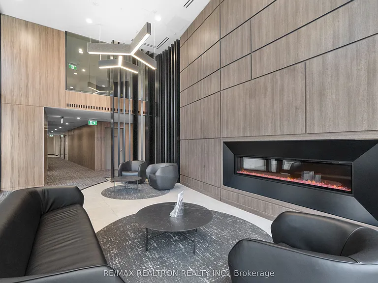 2525 Bathurst St #310 — Photo 5