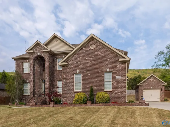 6807 Hampton Bend Cir SE, Owens Cross Roads, AL 35763