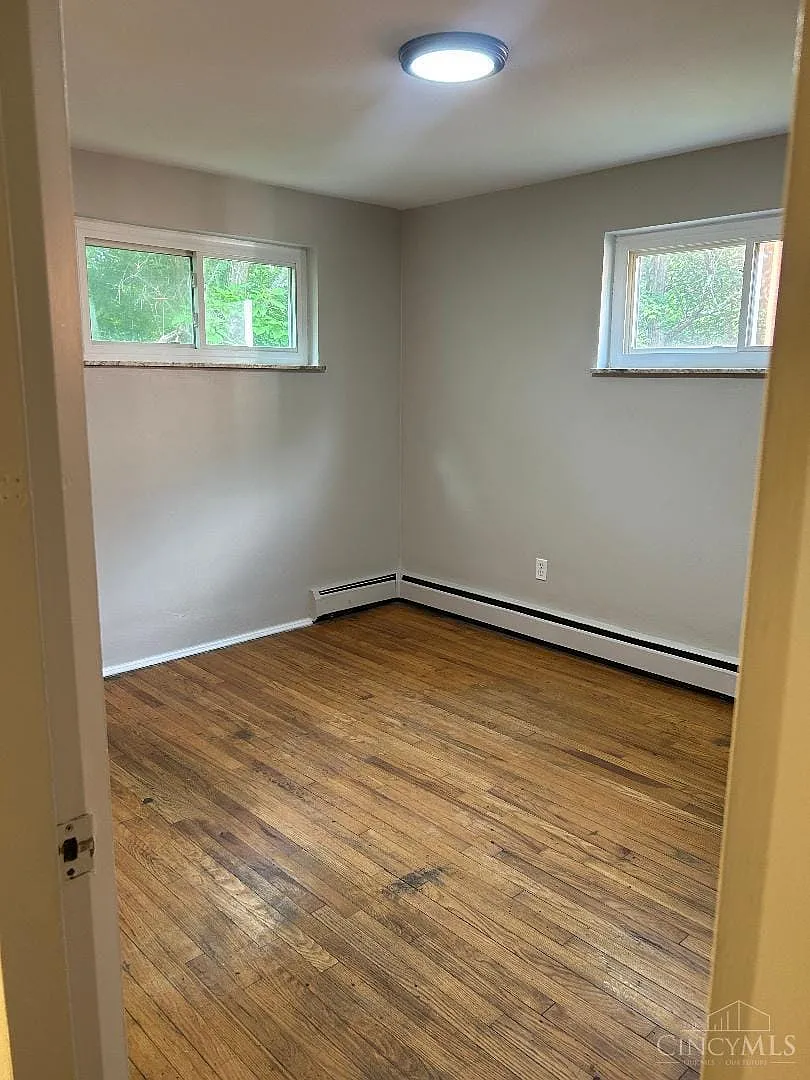 Building Photo - 4104 Flower Ave #2