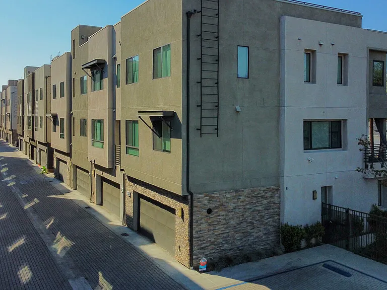 13107 W Lumina Way — Photo 1